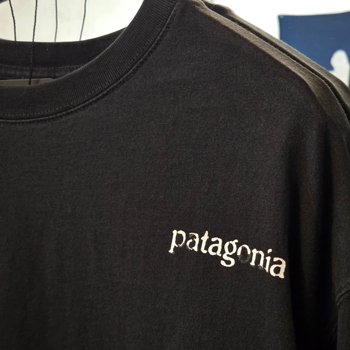 파타고니아 블랙 빅프린팅 롱슬리브 상품이미지6