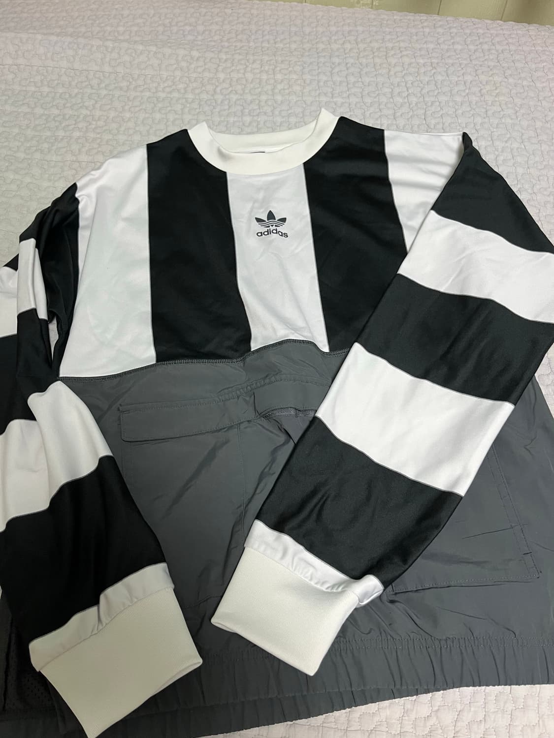 아디다스 긴팔티 상품이미지1