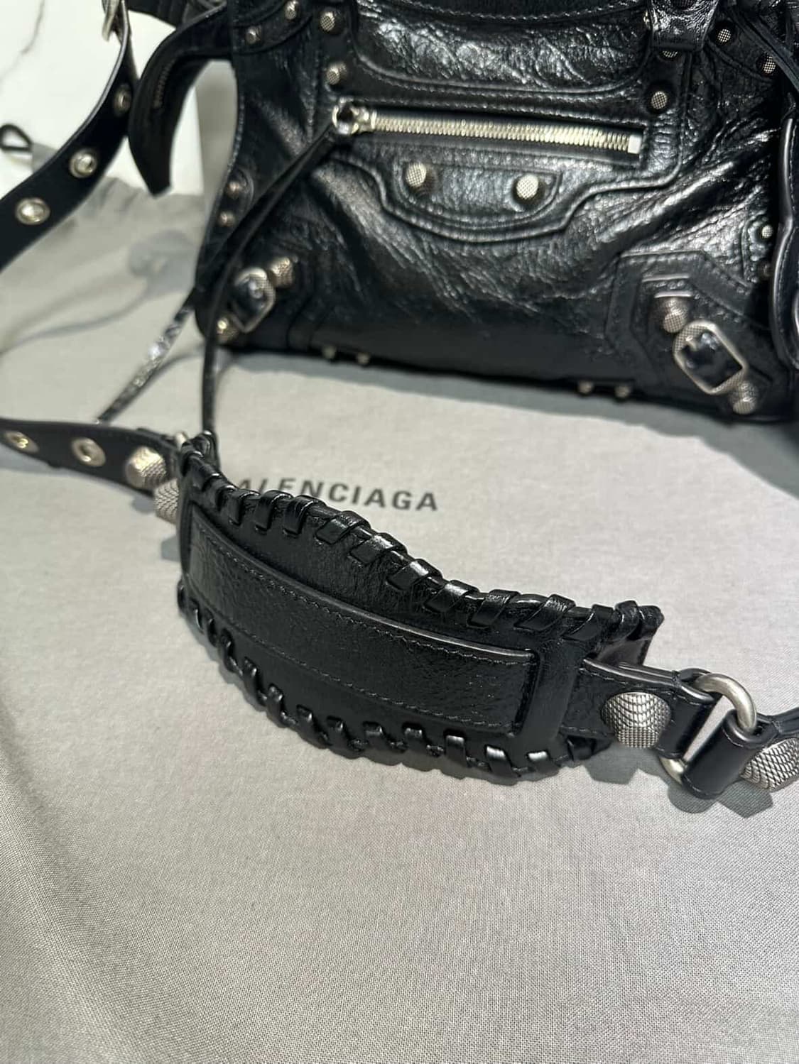 발렌시아가 네오카골 블랙 xs 상품이미지8