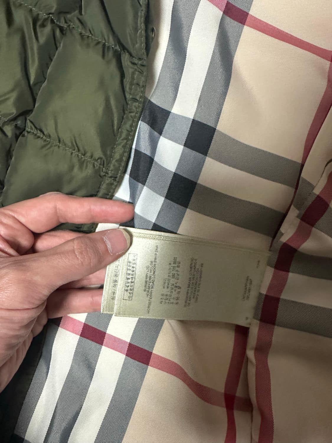 버버리 브릿 여성 롱패딩 카키  상품이미지4