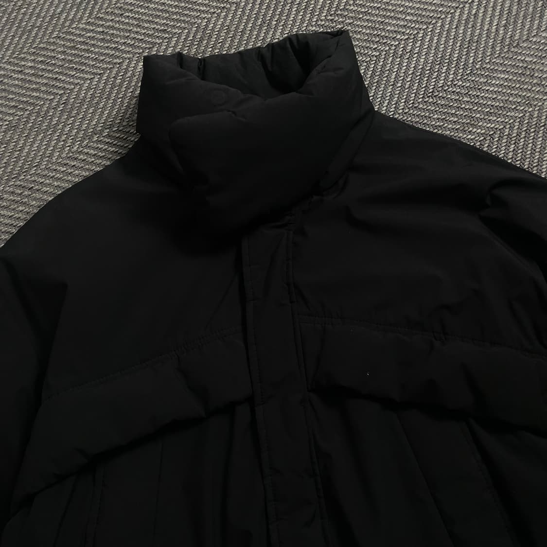 코드그라피 미니멀 푸퍼 숏 패딩 블랙o 4624 상품이미지4