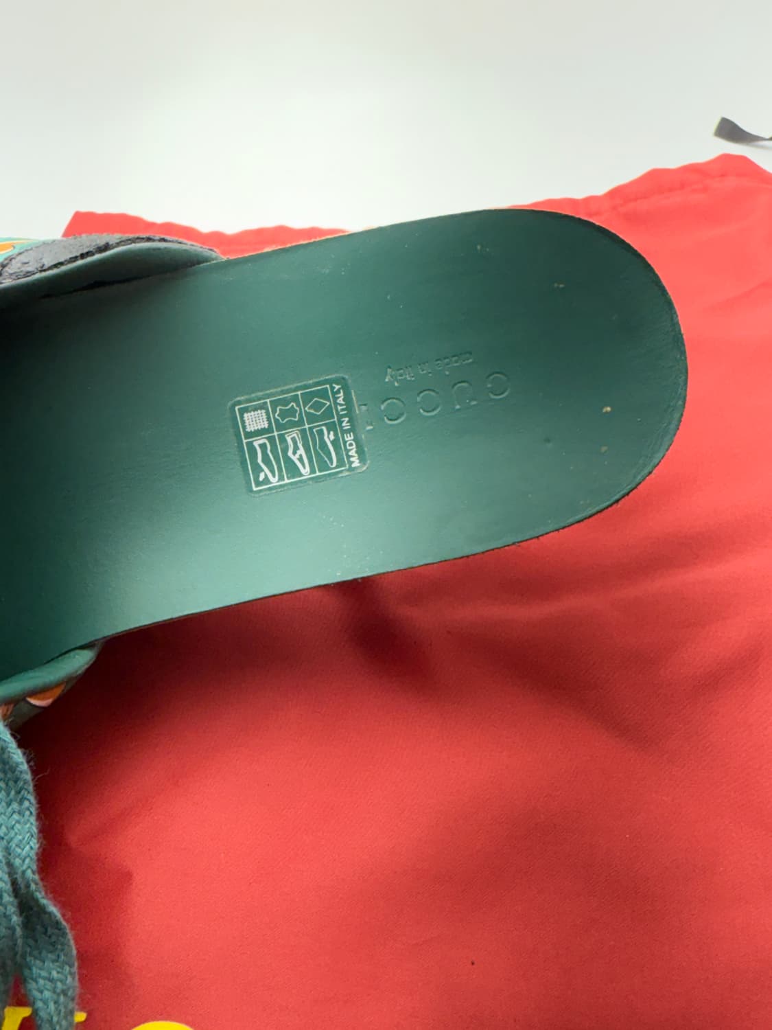 정품)구찌 하트 스니커즈245 상품이미지8