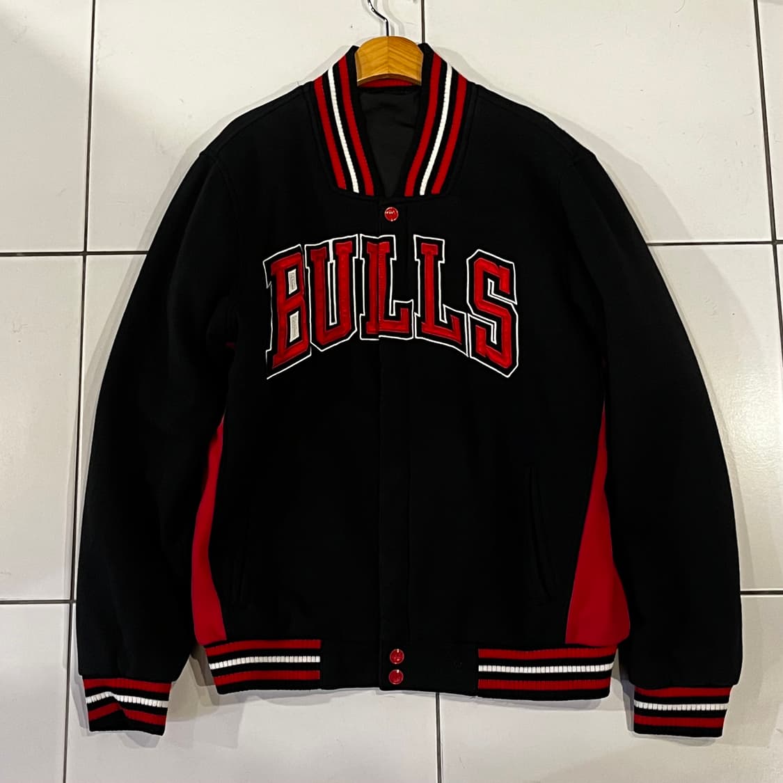 NBA 시카고불스 리버시블 누빔 바시티 자켓 상품이미지1