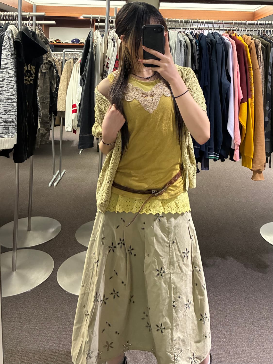 OS)Japanese vintage 여성 꽃 펀칭 디테일 나시 상품이미지5