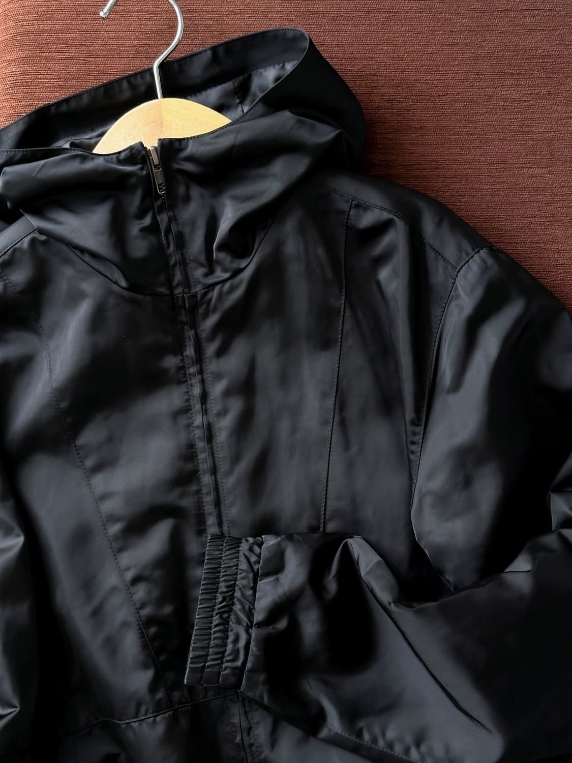Poly satin high count hood zip parka 상품이미지2