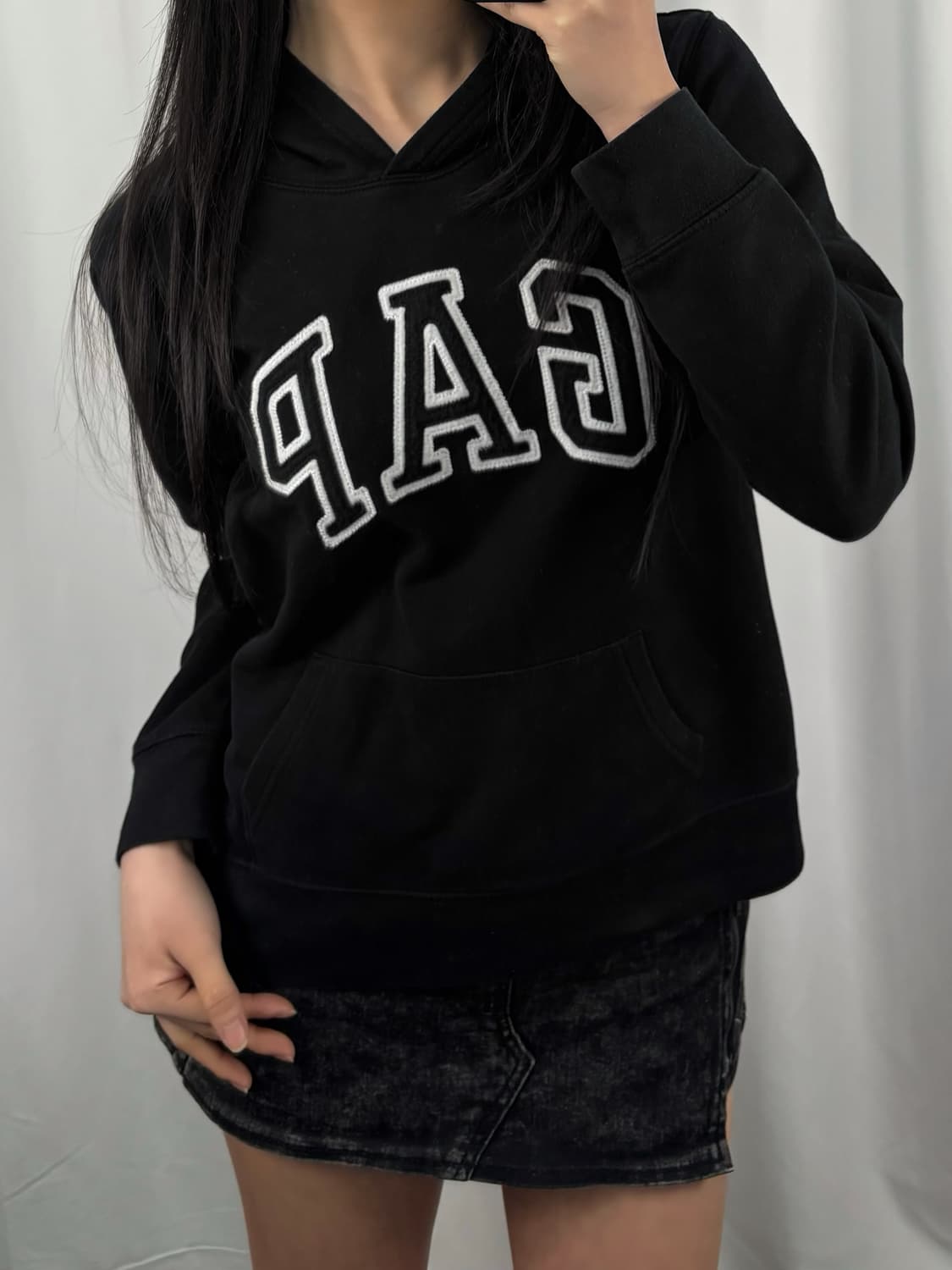 갭 빅로고 블랙 후드티 상품이미지1