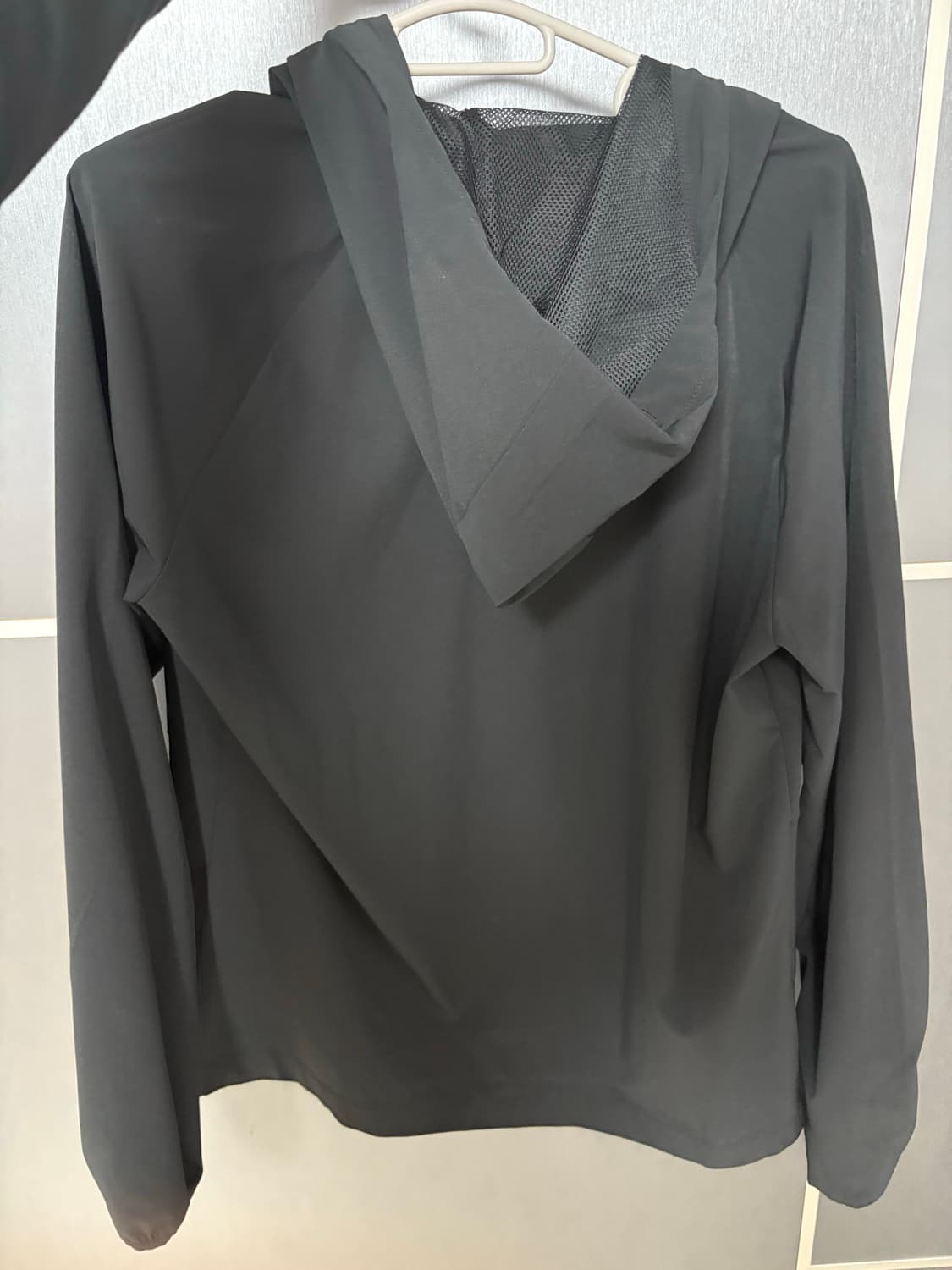 언더아머 바람막이 팝니다 상품이미지2