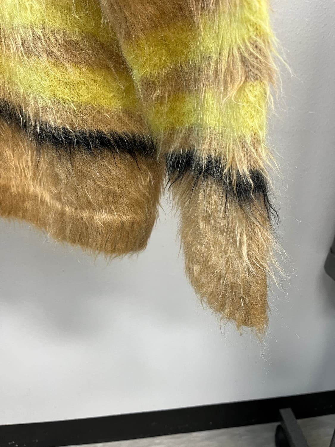 100) 로에베 오버 모헤어 니트 상품이미지3