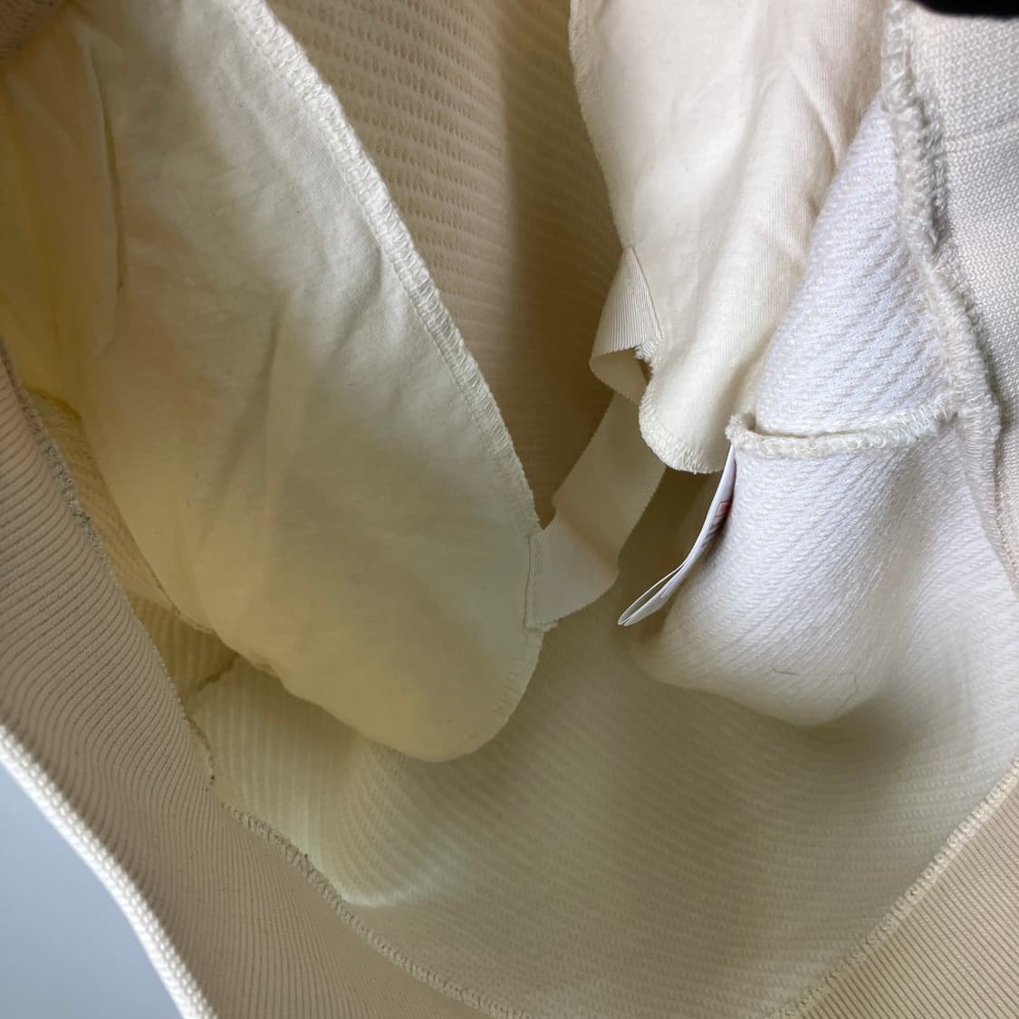 솔리드옴므 아이보리 니트 오버핏 후드 상품이미지6