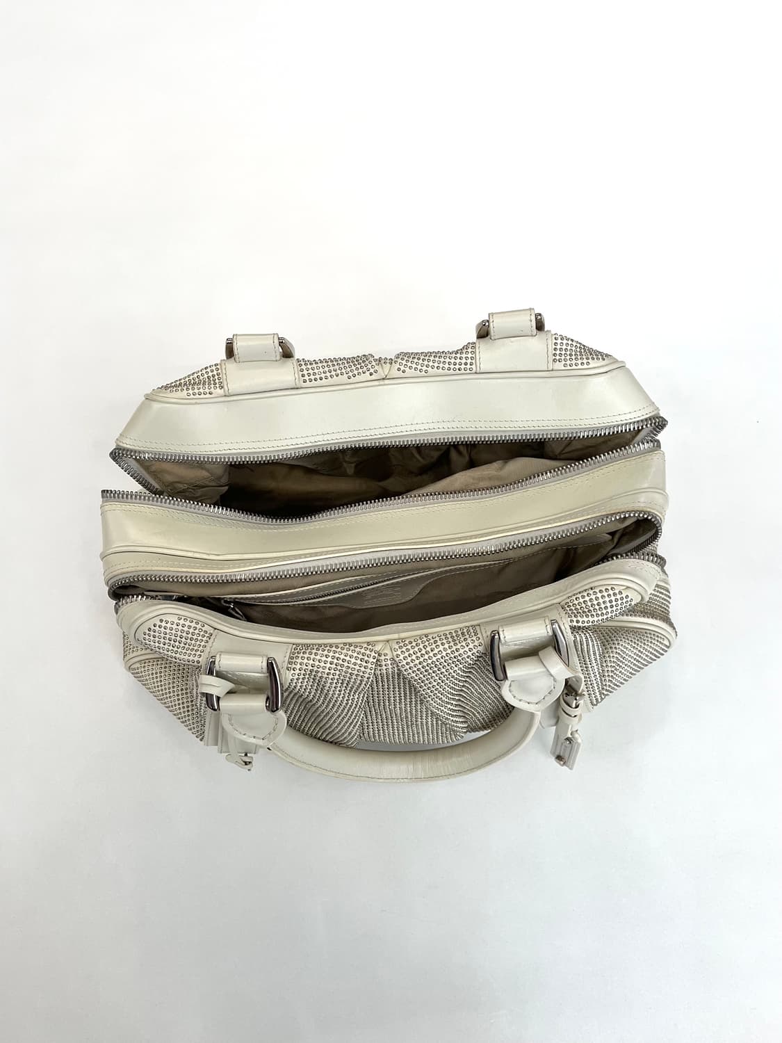 버버리 프로섬 아카이브 스터드 레더 숄더백 상품이미지6