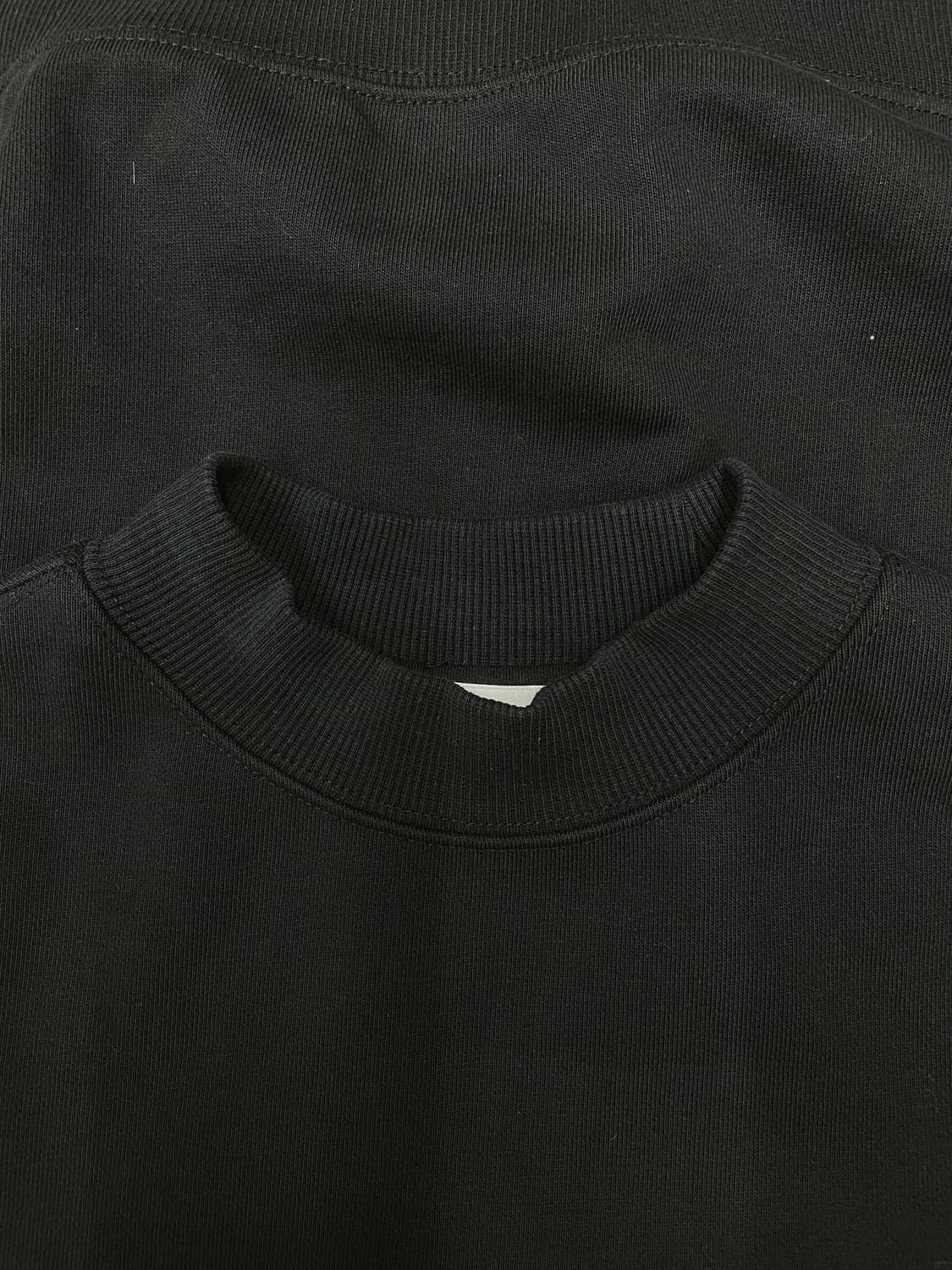 던스트 모크넥 스웻셔츠 블랙 상품이미지5