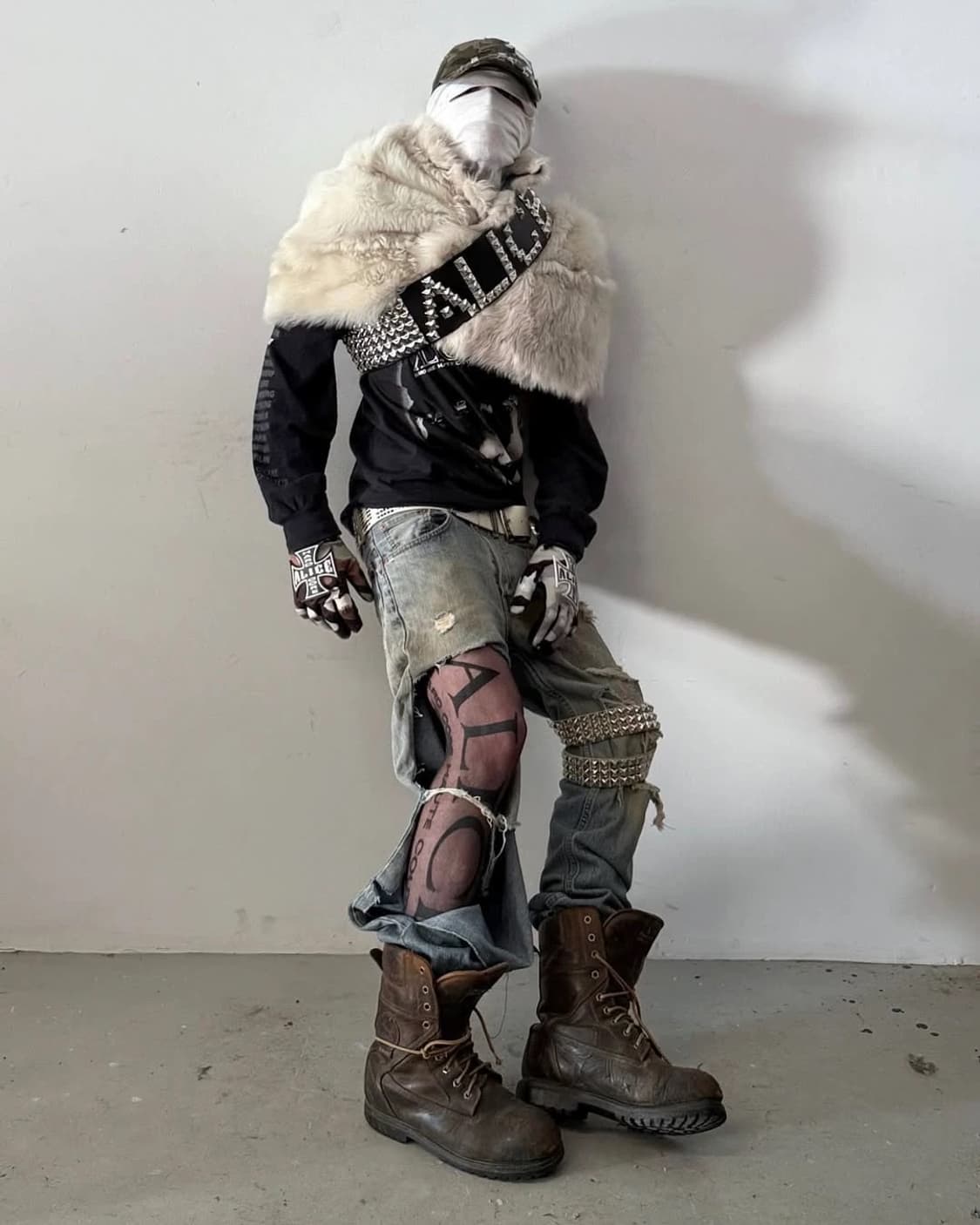 Punk Lettered Stud Wide Belt 상품이미지7