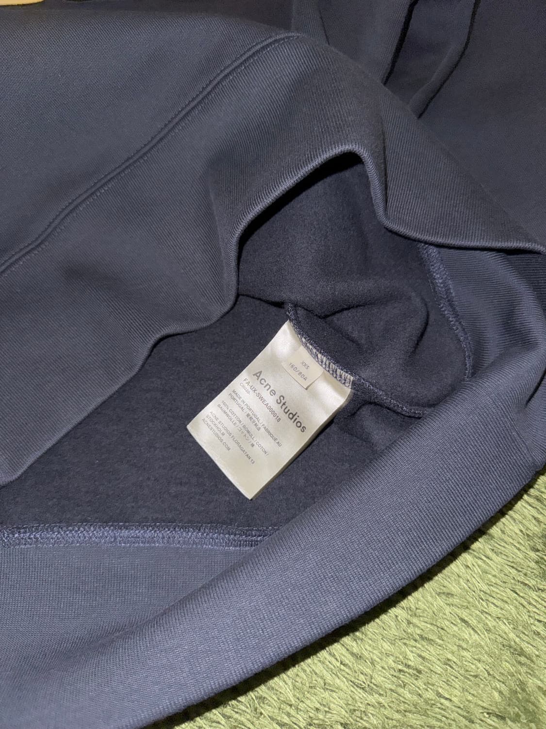 아크네 스튜디오 애니멀 페이스 소프트 터치 스웻셔츠 네이비 상품이미지6