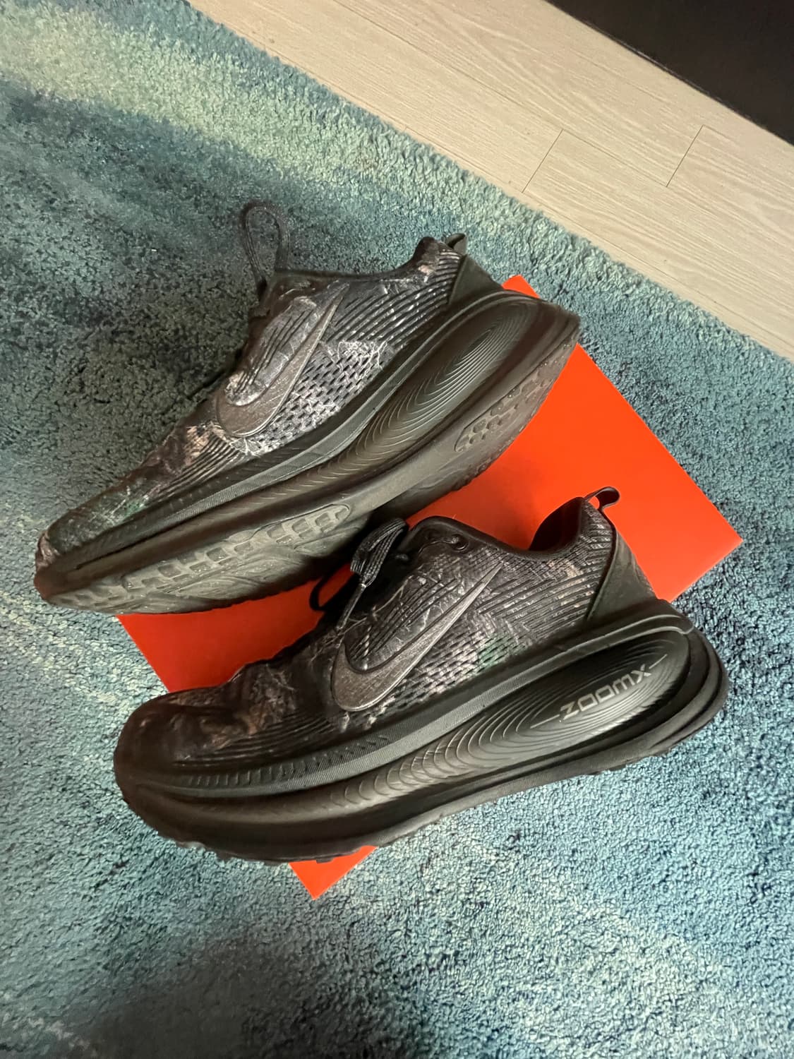 나이키 보메로18 리얼트리 260 상품이미지5