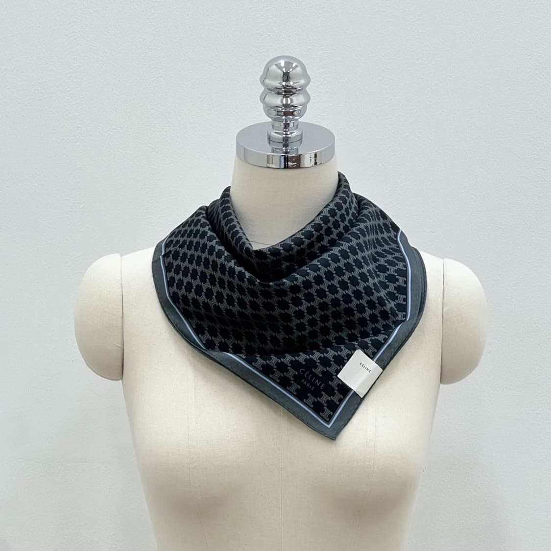 (새상품) celine / 셀린느 쁘띠스카프 손수건 상품이미지8