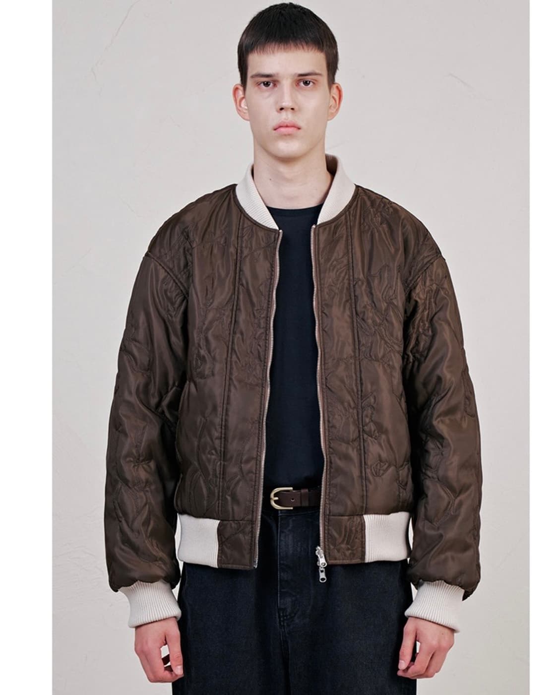 백엔포스 리버서블 봄버 자켓 상품이미지1