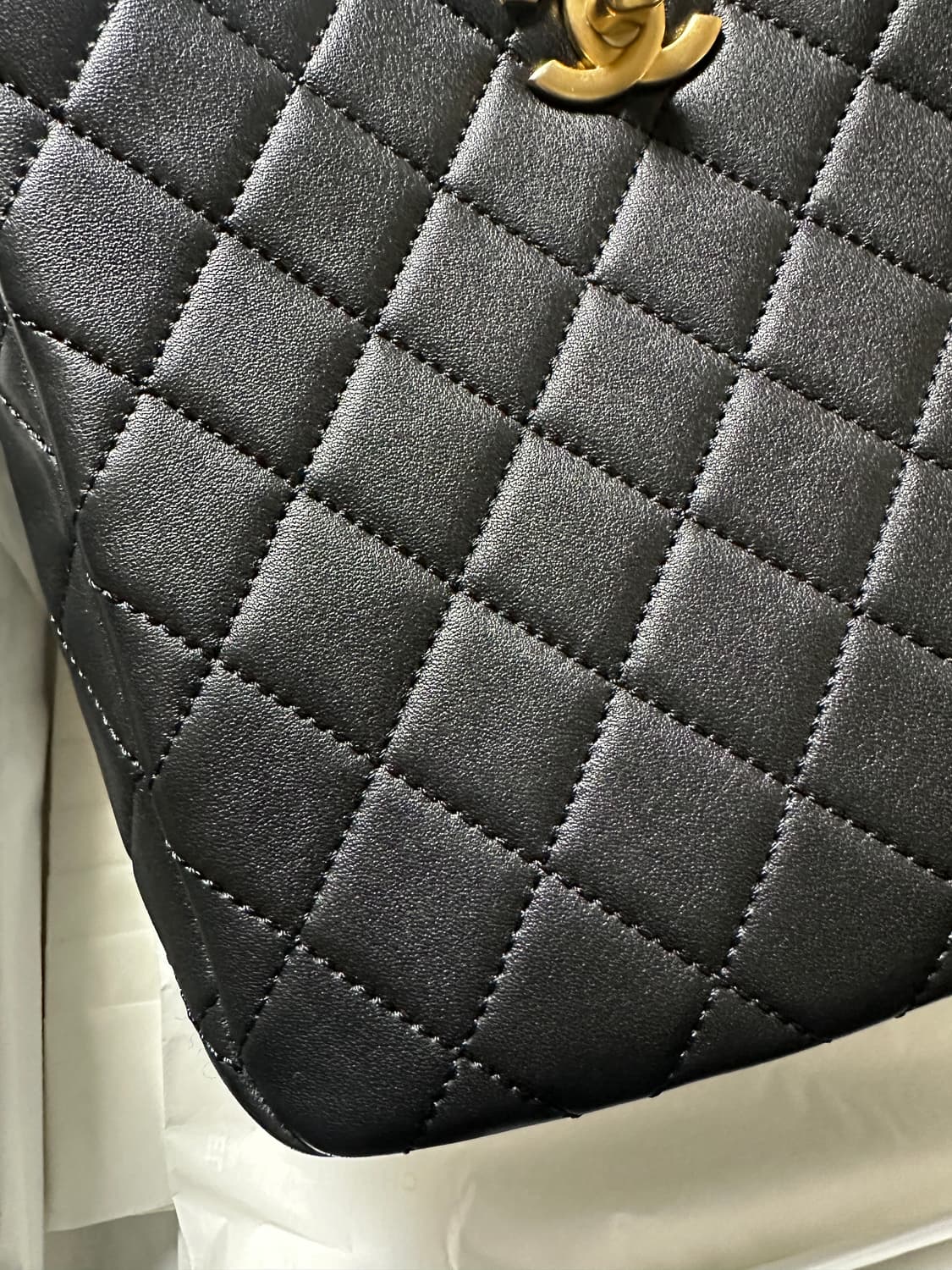 샤넬 시즌 골든볼 호보백 상품이미지7