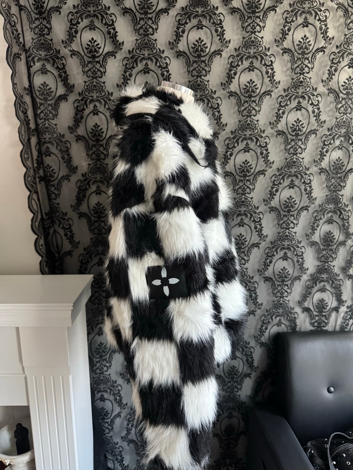 체커보드 페이크 퍼 집업 자켓 상품이미지4