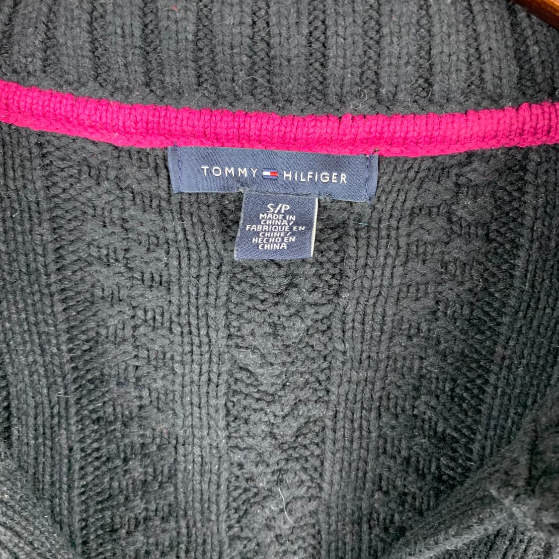 타미힐피거 패턴 블랙 니트 가디건 상품이미지5