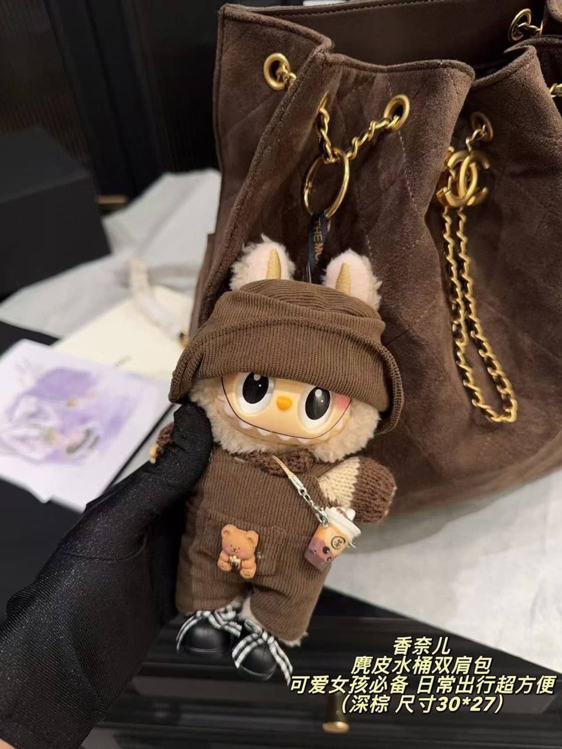 샤넬(Chanel) 25 백
스웨이드 소재 호보백 상품이미지3