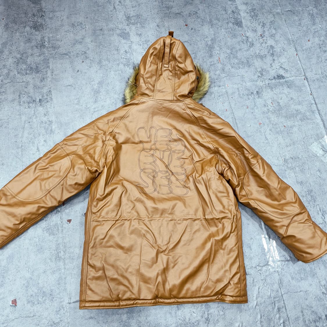 예스아이씨x알파인더스트리 콜라보 n-3b 상품이미지9