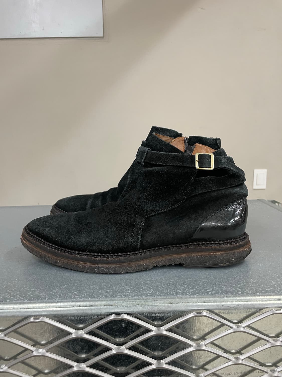 루이비통 스웨이드 버클 부츠 7.5 상품이미지1