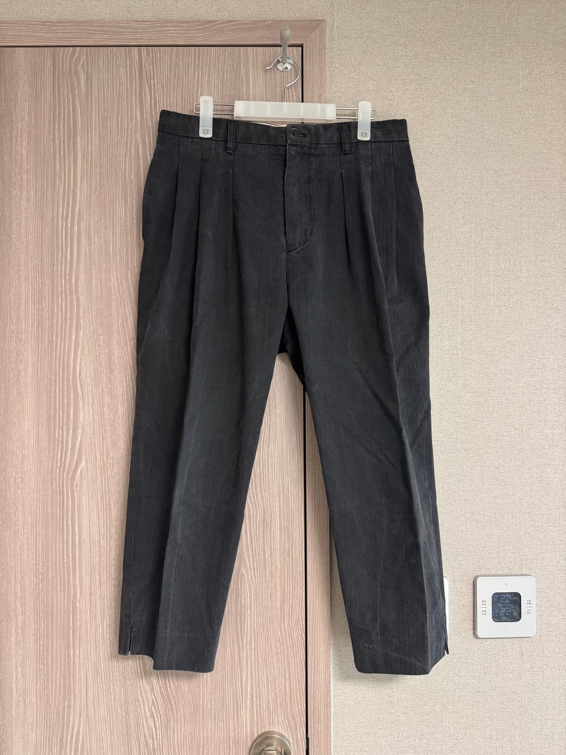 [Demian] 데미안 헤링본 크롭 팬츠_블랙 (L) 상품이미지1