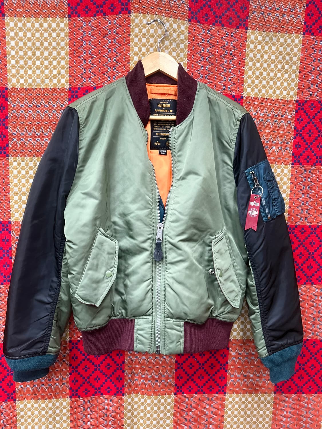 M 팔라디움 알파인더스트리 리버시블 MA-1 상품이미지1