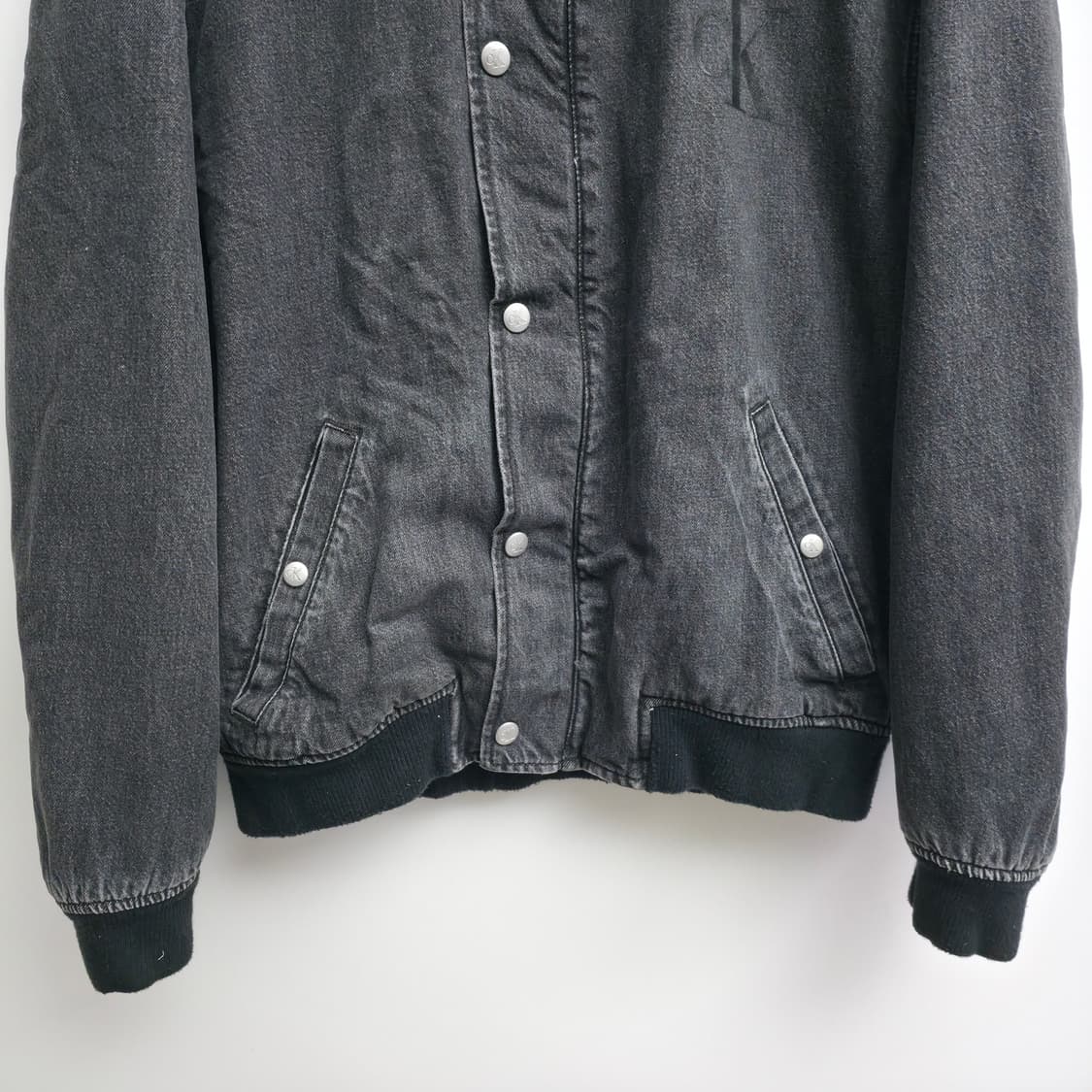 [L] CK 캘빈클라인 블랙 데님 자켓 상품이미지3