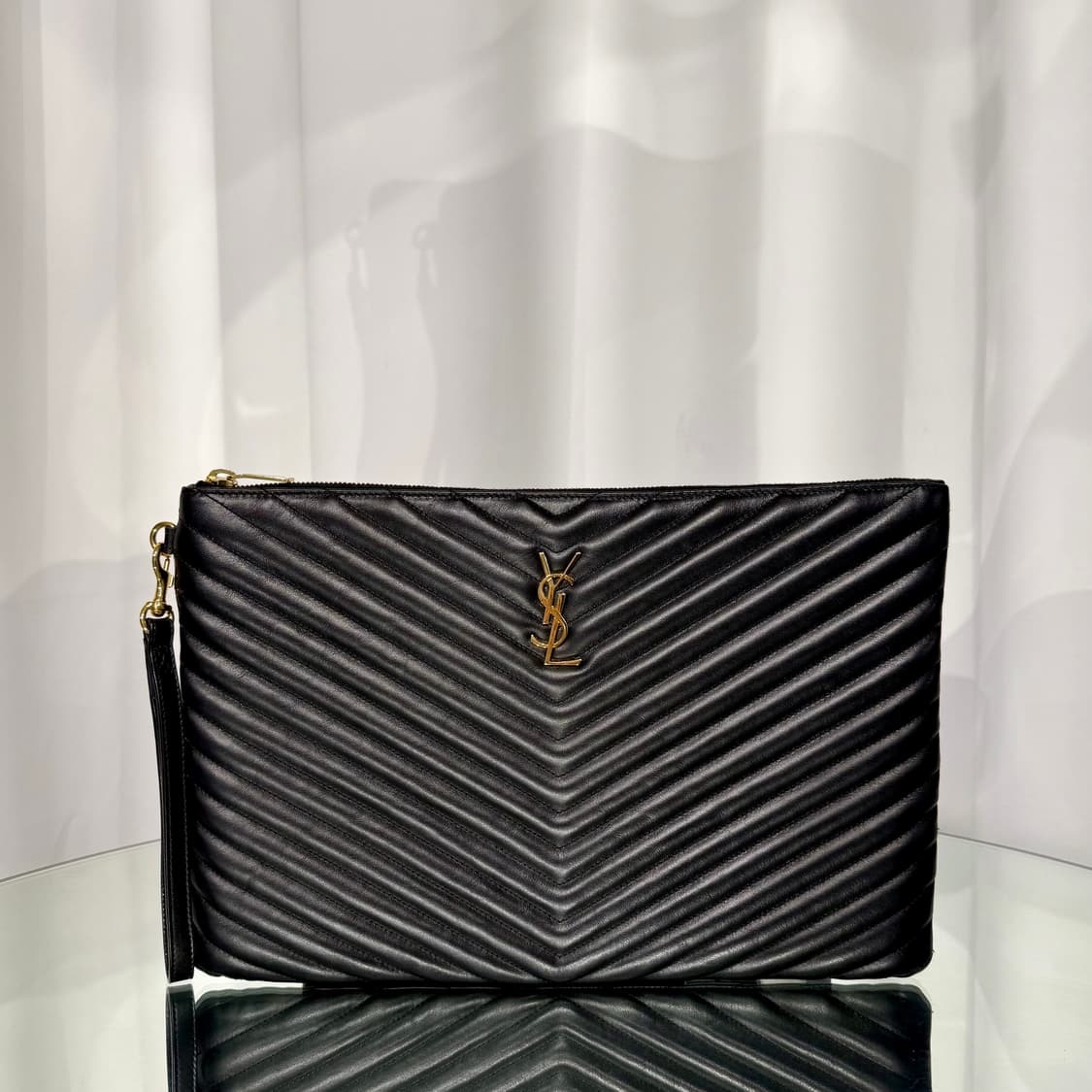 생로랑 모노그램 마틀라세 금장 클러치백 상품이미지1