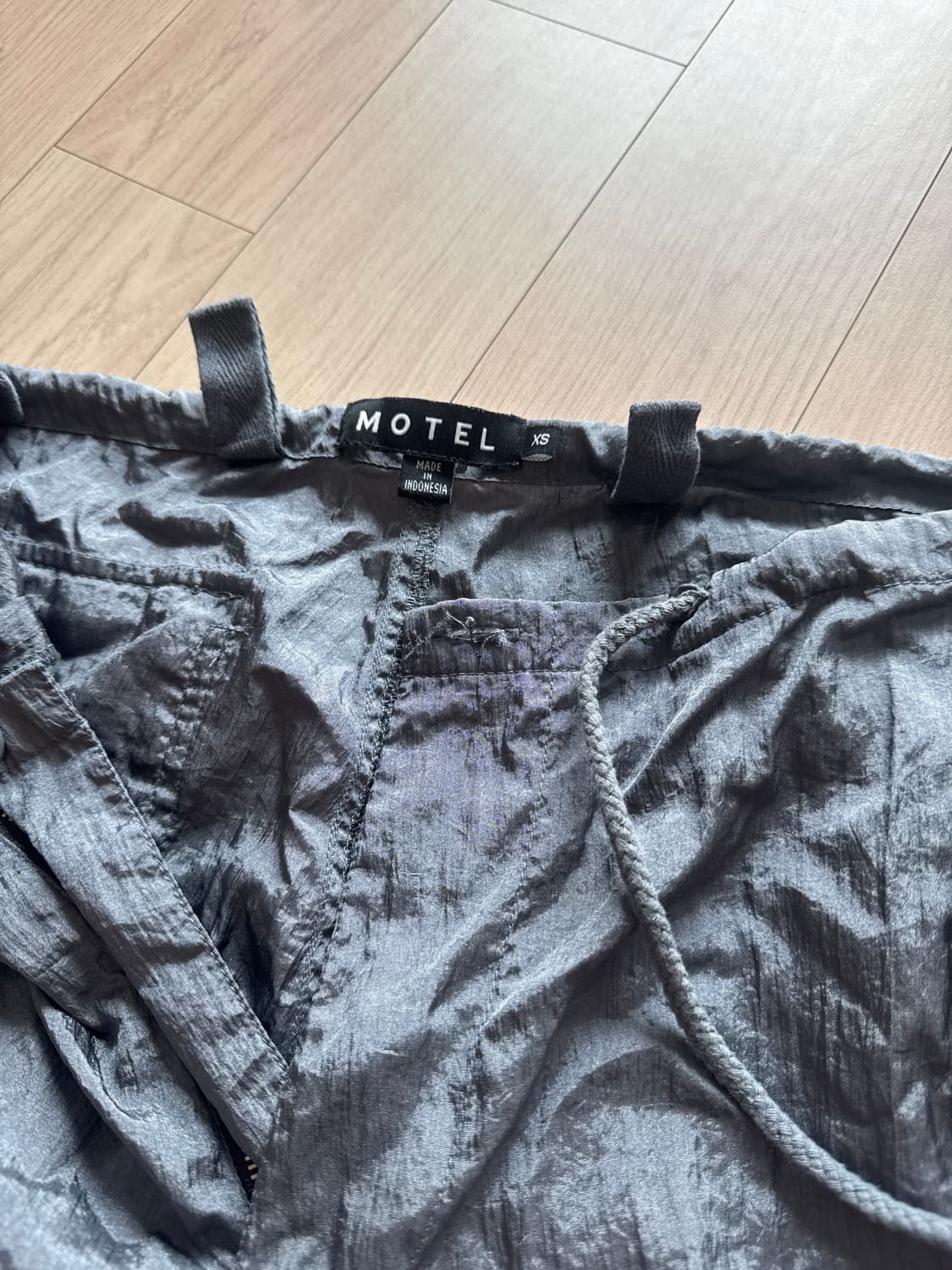 로제 착용) 모텔 락스 파라슈트 팬츠 xs 상품이미지6