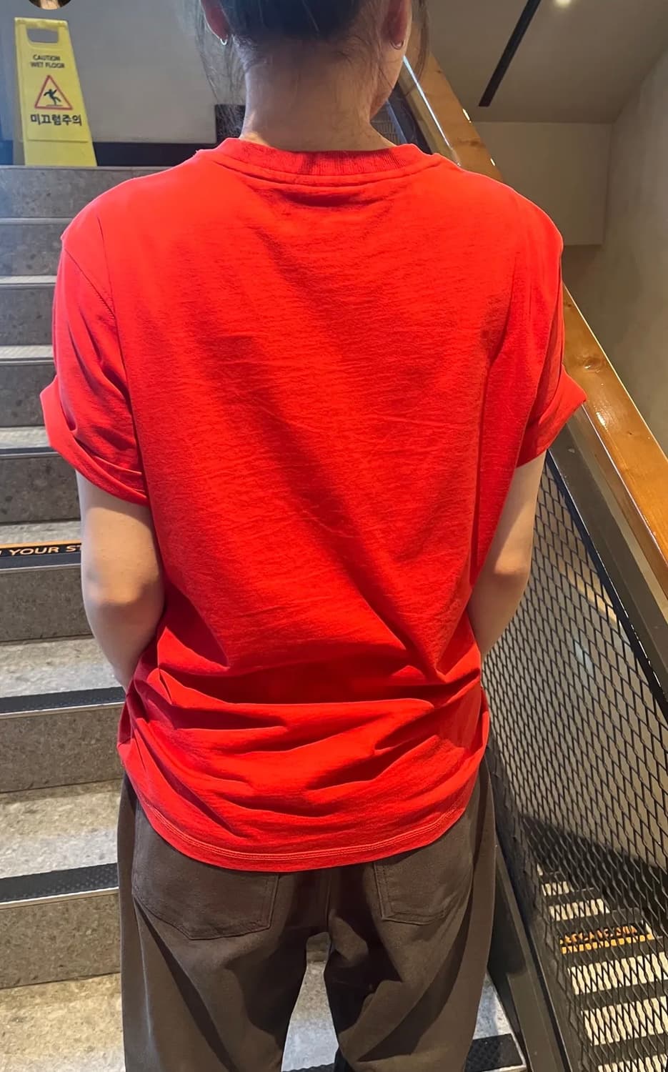 고샤 루브친스키 숏슬리브티 상품이미지3