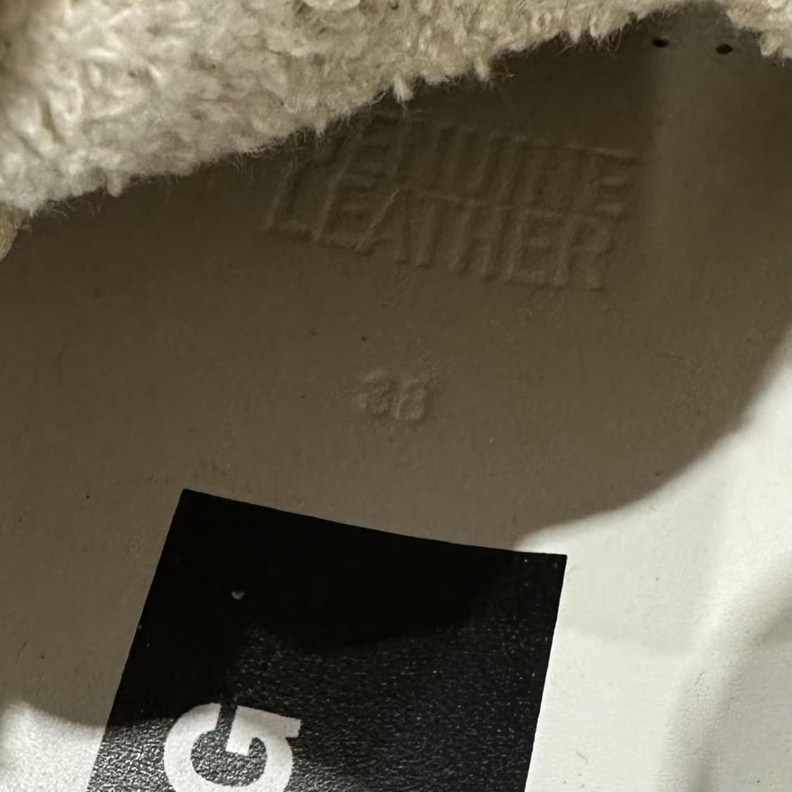 38) 골든구스 운동화 남녀 공용 러닝 솔 디스트레스드 레더 캔버스 상품이미지9