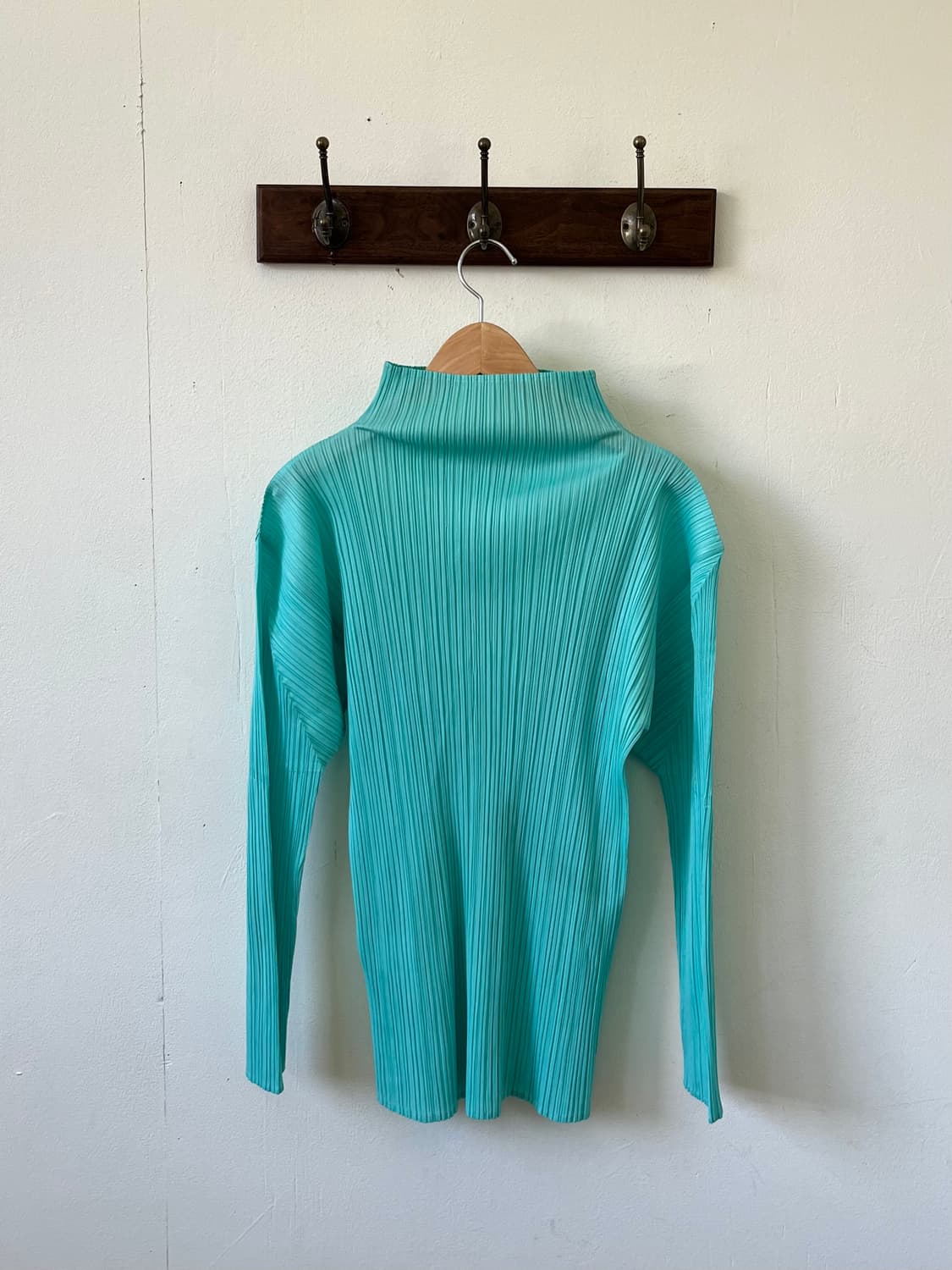 PLEATS PLEASE 스카이 블루 플리츠 탑 상품이미지2