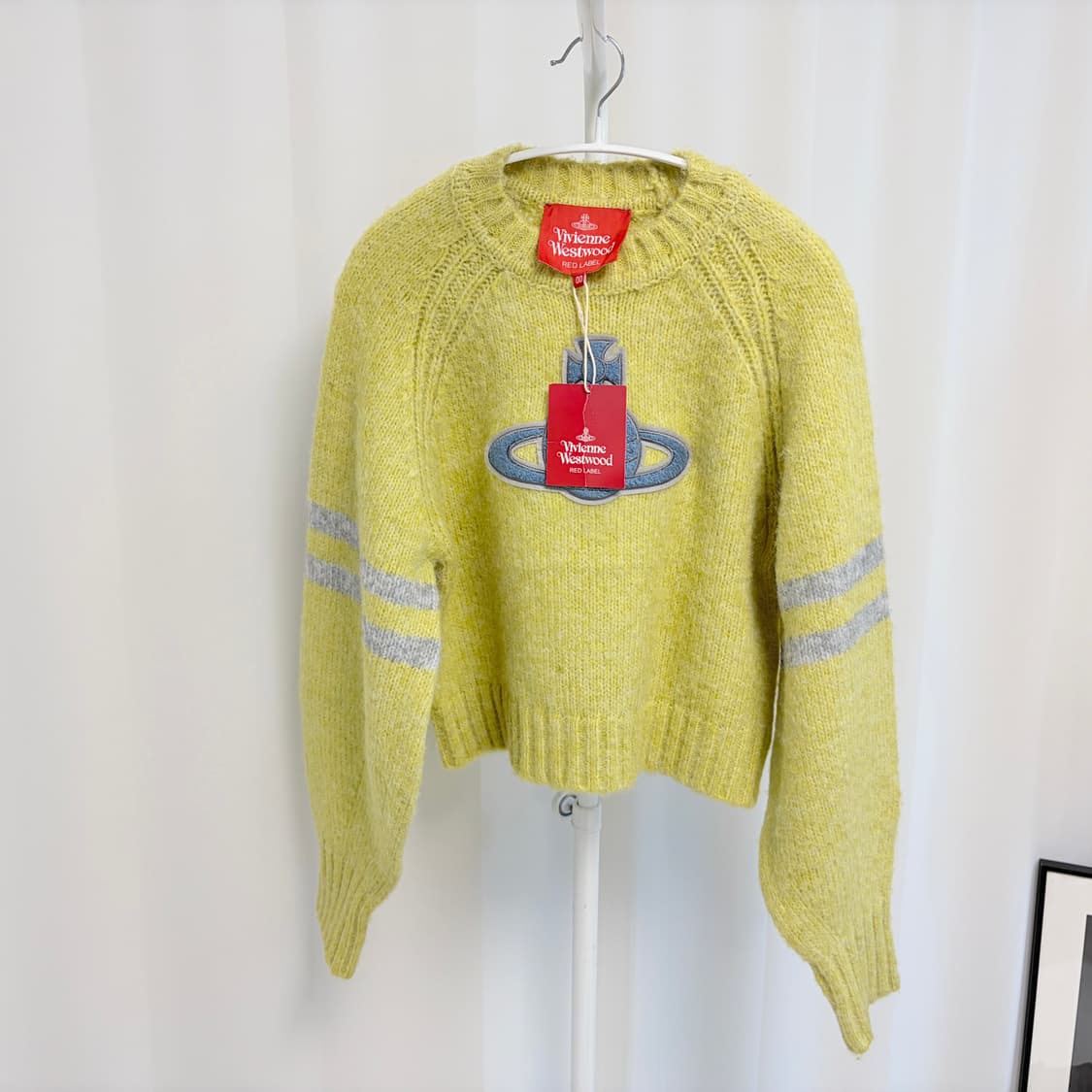 비비안웨스트우드 빅로고 패치 스웨터 새상품 상품이미지2