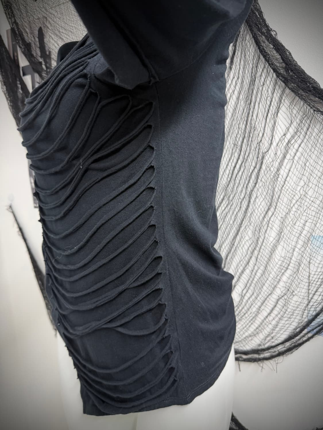 Shirring damaged detail longsleeve 상품이미지4