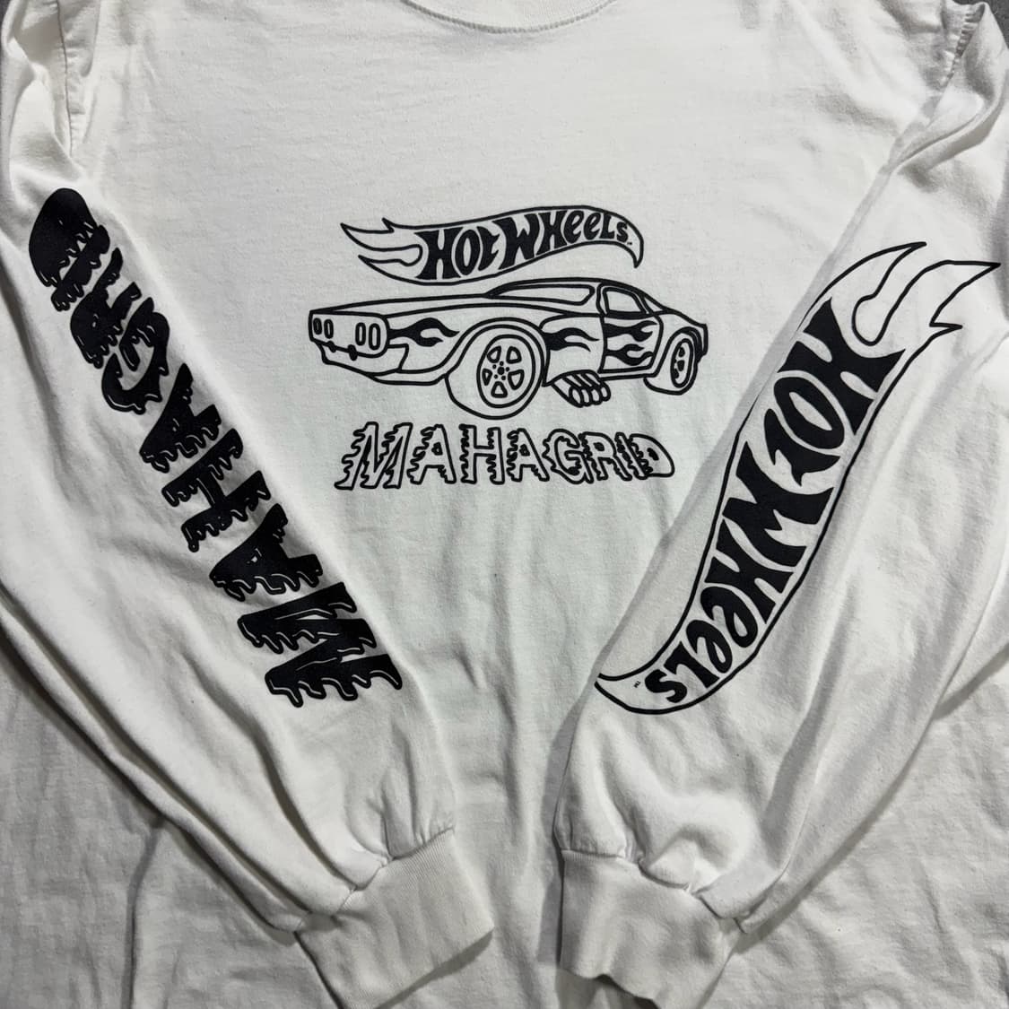 마하그리드 X 핫휠 콜라보 긴팔티 화이트 상품이미지3