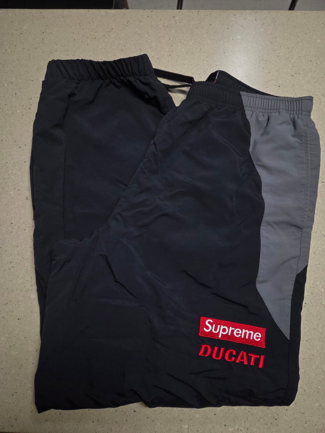 슈프림 두카티 팬츠 M 상품이미지1