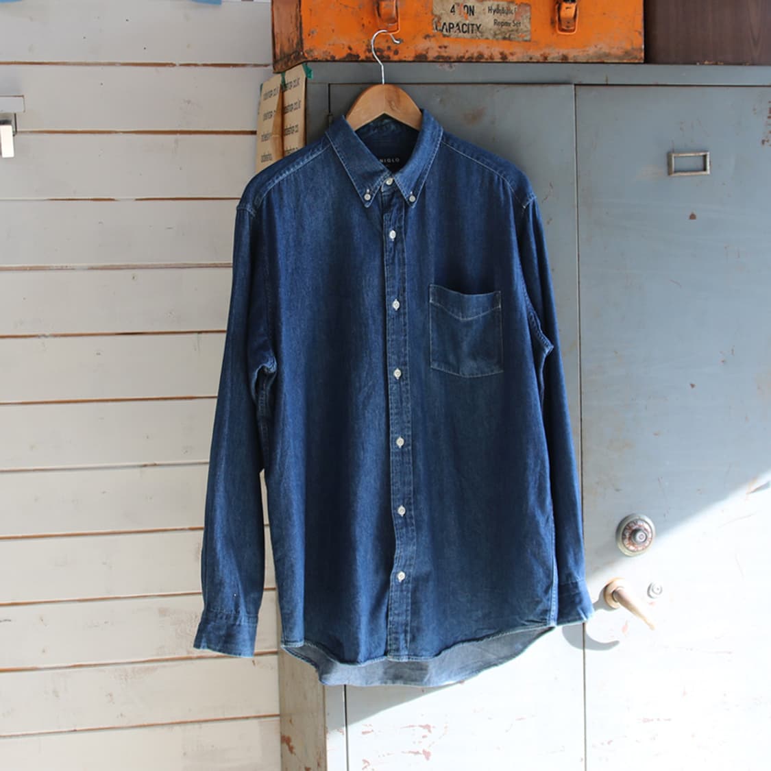 (착용컷) 유니클로 데님 셔츠 (남성용 105) 상품이미지1