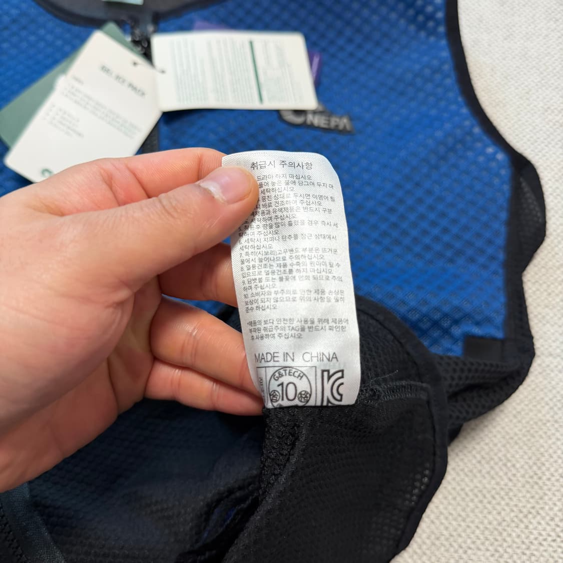 네파 배색 메쉬 바람막이 조끼 상품이미지4