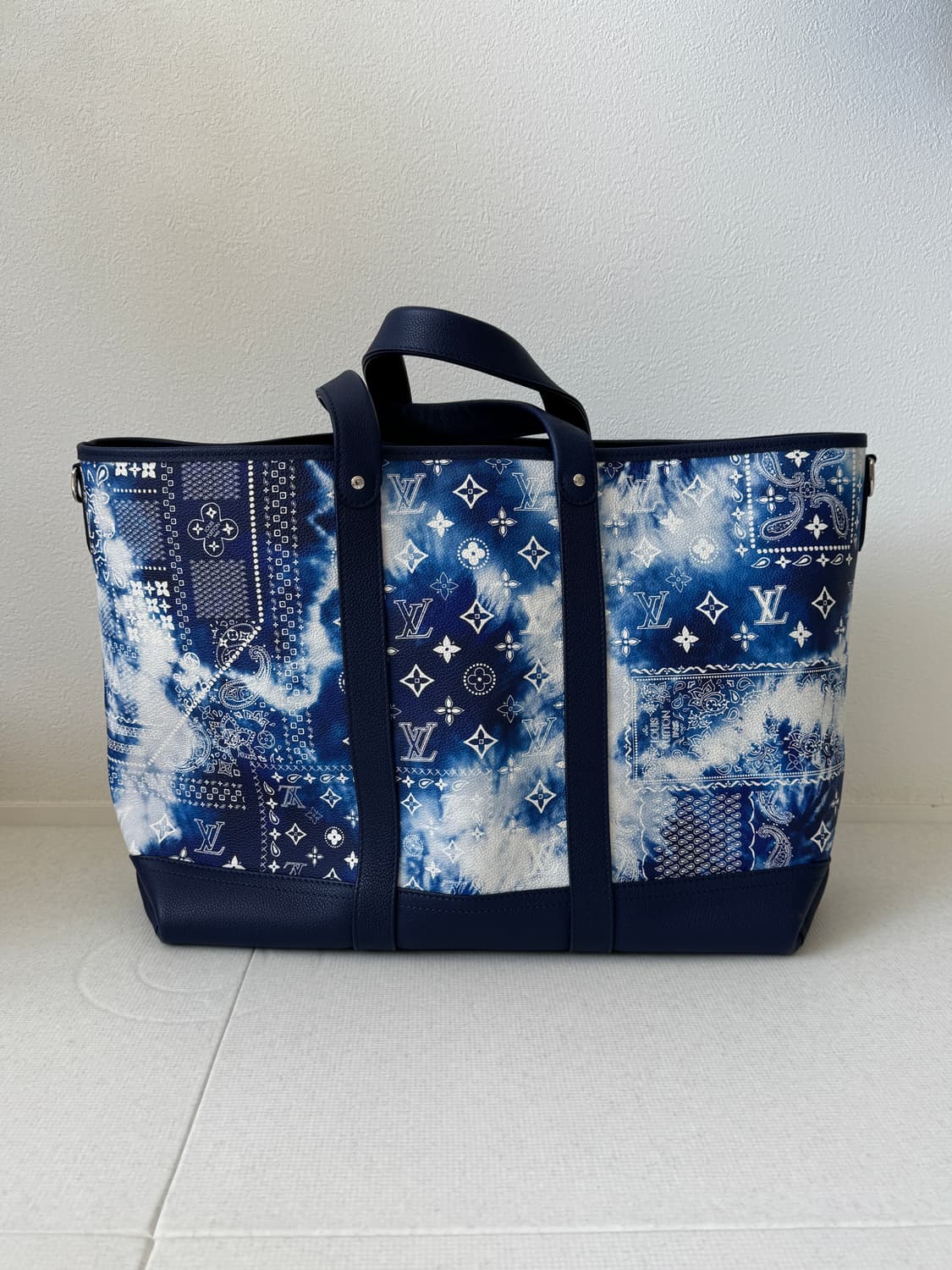 루이비통 모노그램 반다나 토트백 상품이미지2