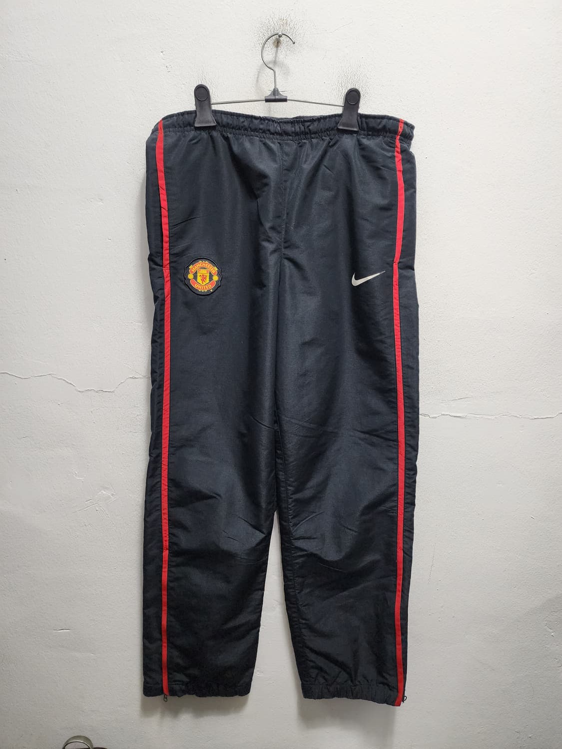 나이키 x 맨유 루즈핏 트레이닝 바지 상품이미지1