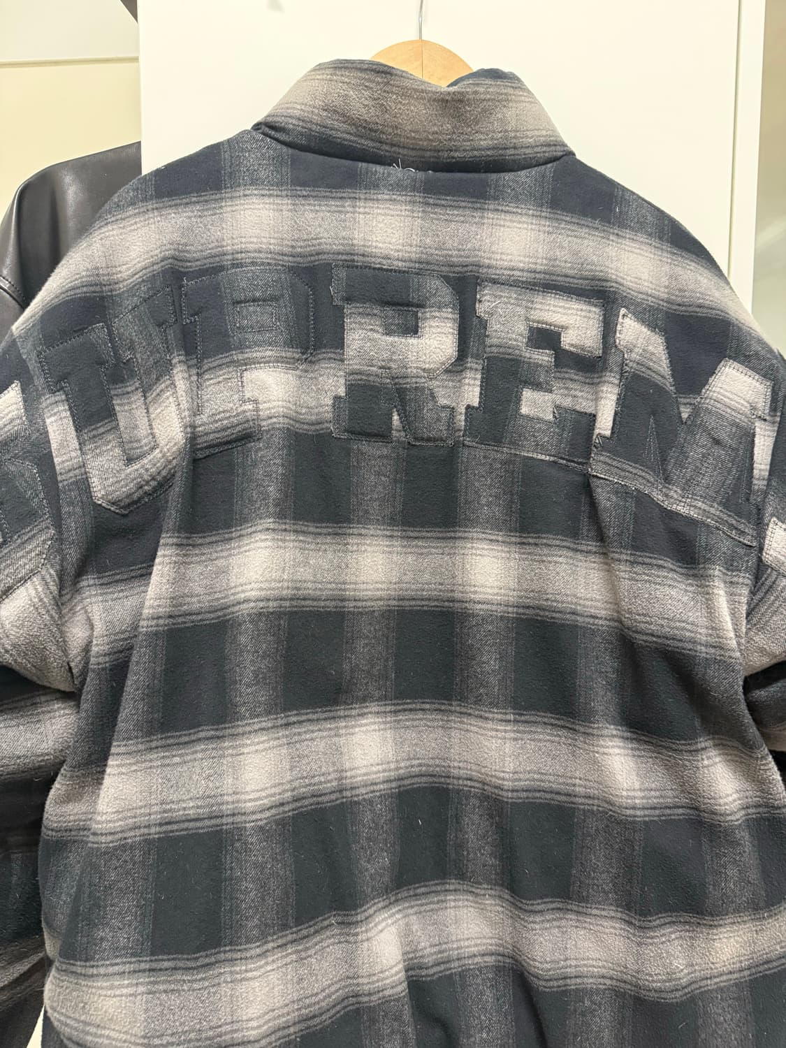 슈프림 리버시블 패딩 [L] 상품이미지4