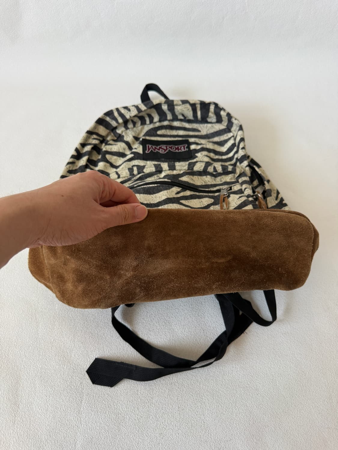 잔스포츠(JANSPORT) 지프라 백팩(하단 스웨이드) 상품이미지6