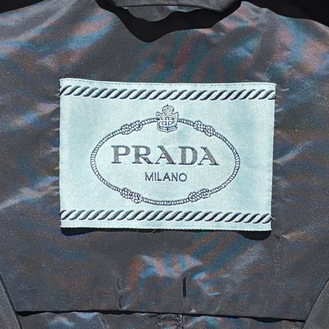 프라다 리나일론 삼각호고 바람막이 상품이미지3