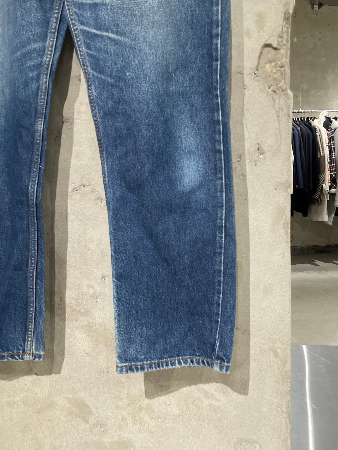 리바이스 505 중청 레귤러 핏 캣 워싱 데님 팬츠 상품이미지5