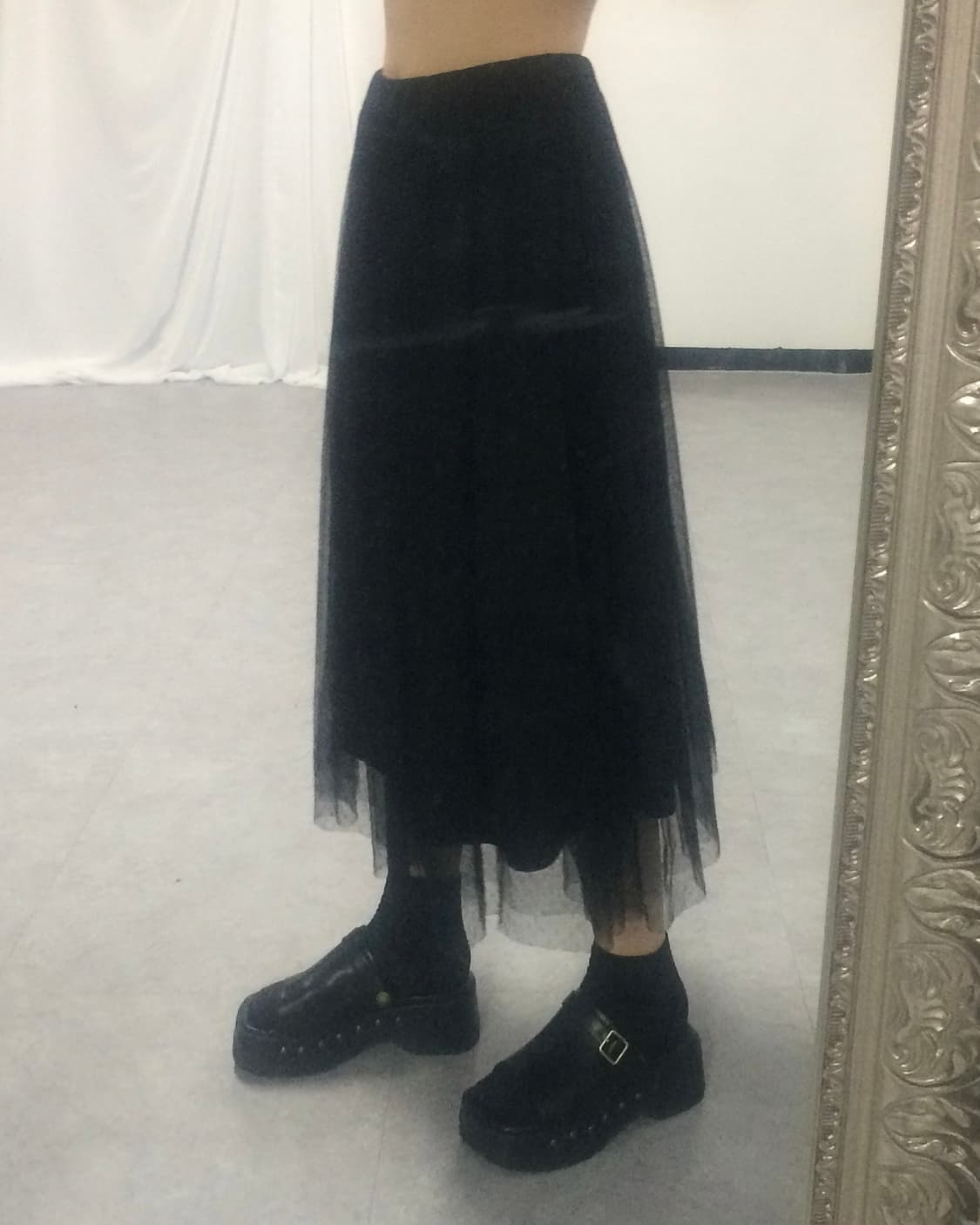 Dot pattern sha long skirt 상품이미지1