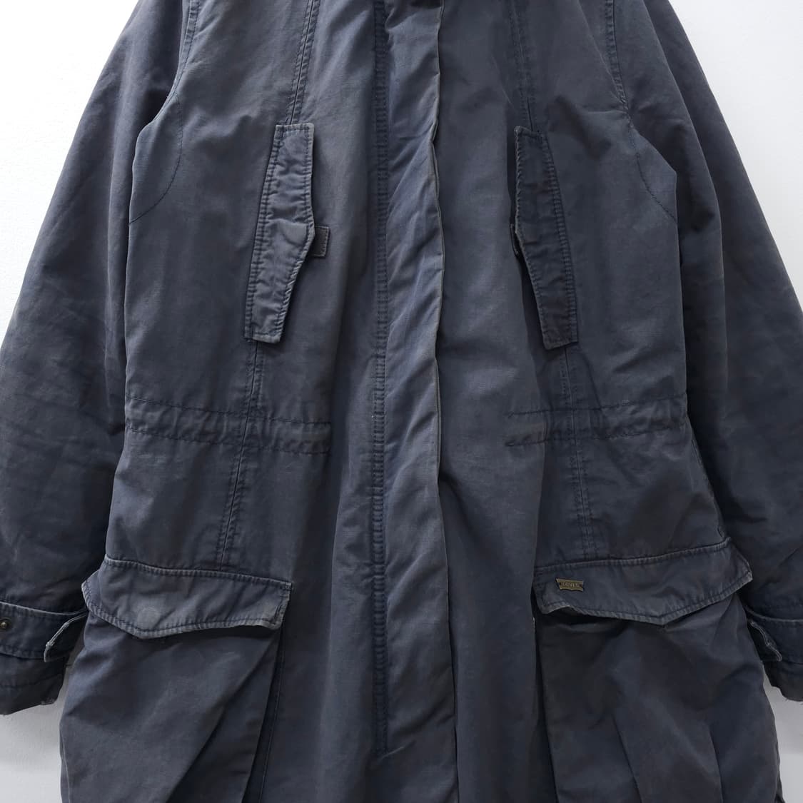 Levi's 워싱 다크그레이 퀼팅 피쉬테일 파카 밀리터리 자켓 상품이미지3