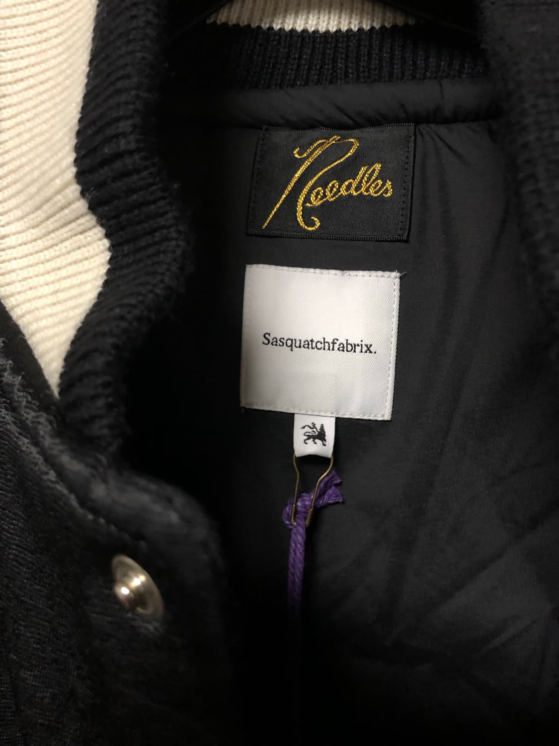 니들스 X 사스콰치패브릭스 어워드 바시티 자켓 상품이미지6