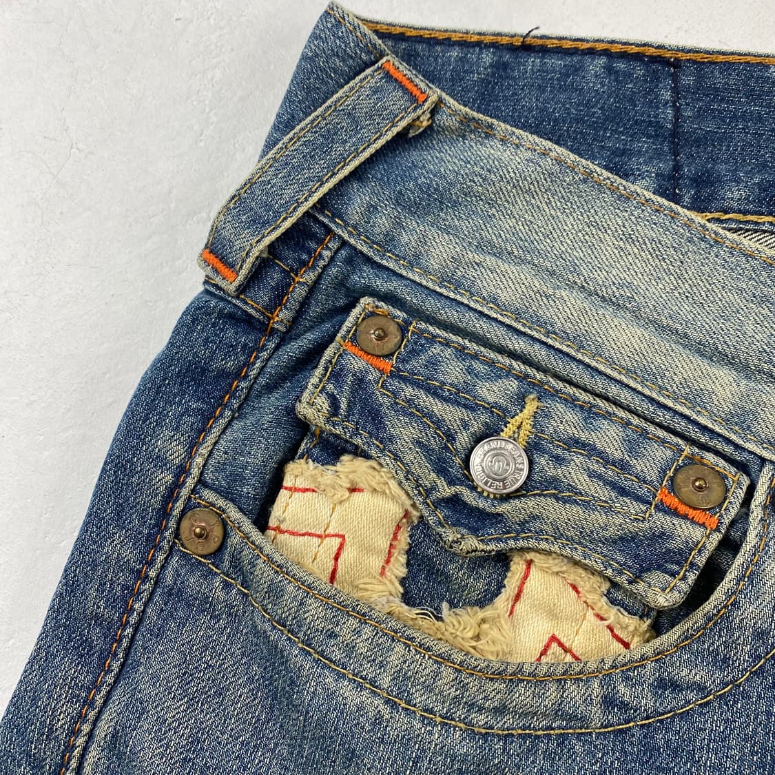 트루릴리전 자수 디테일 스트레이트 데님 진 (32) 상품이미지7